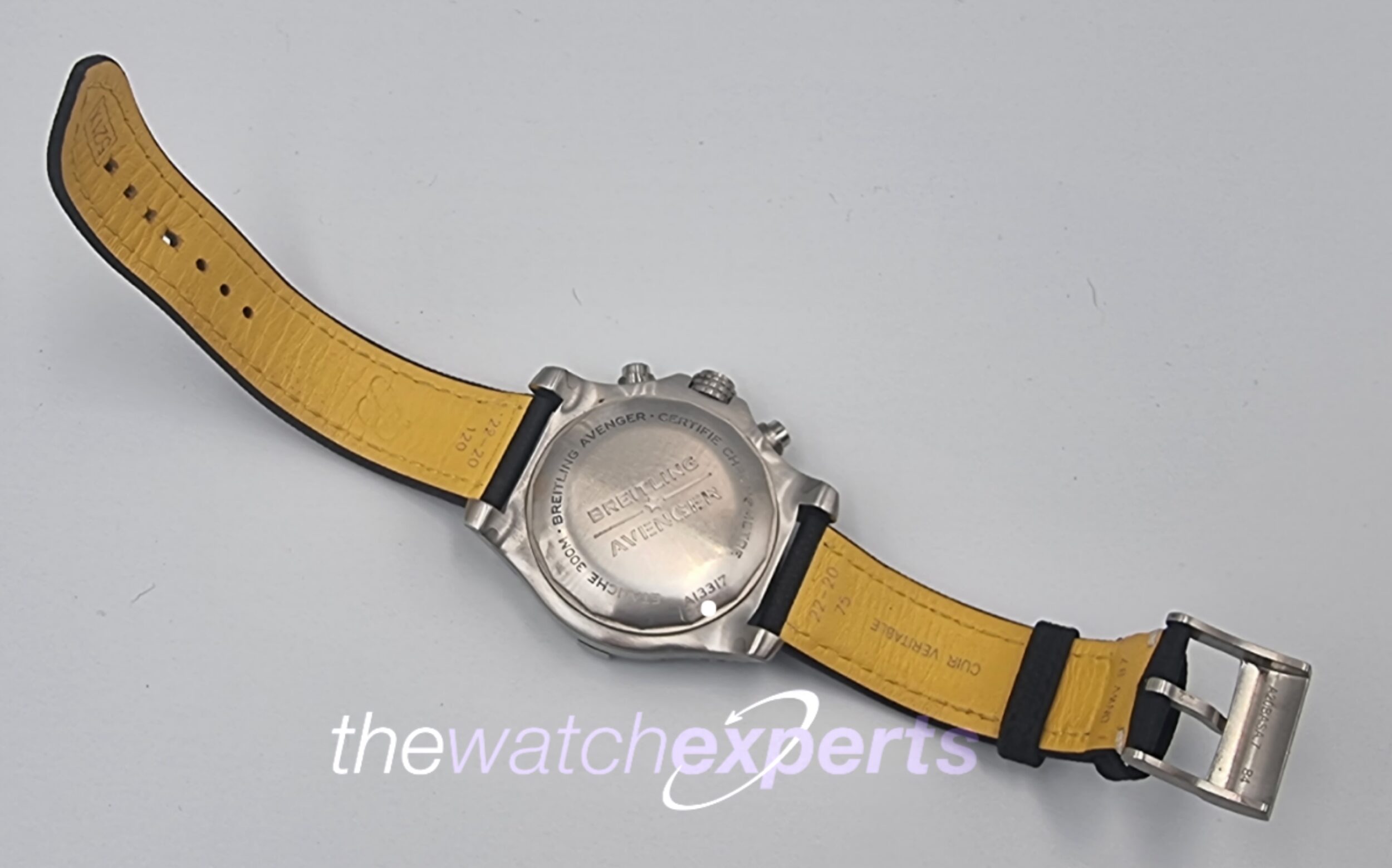 Breitling - Avenger Chronograph 45 - A13317 - Image 8